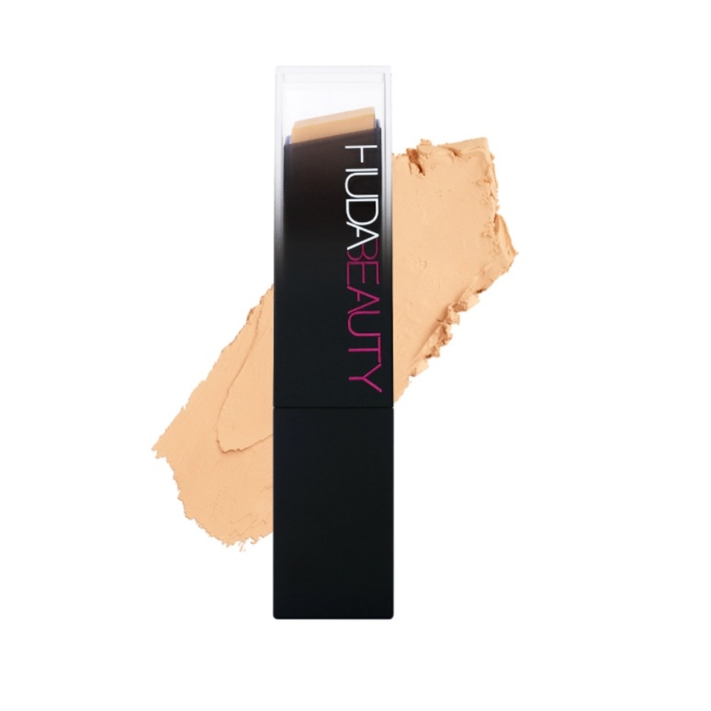 š HUDA BEAUTY Custard 220N Buildable Coverage Foundation Stick New In Box